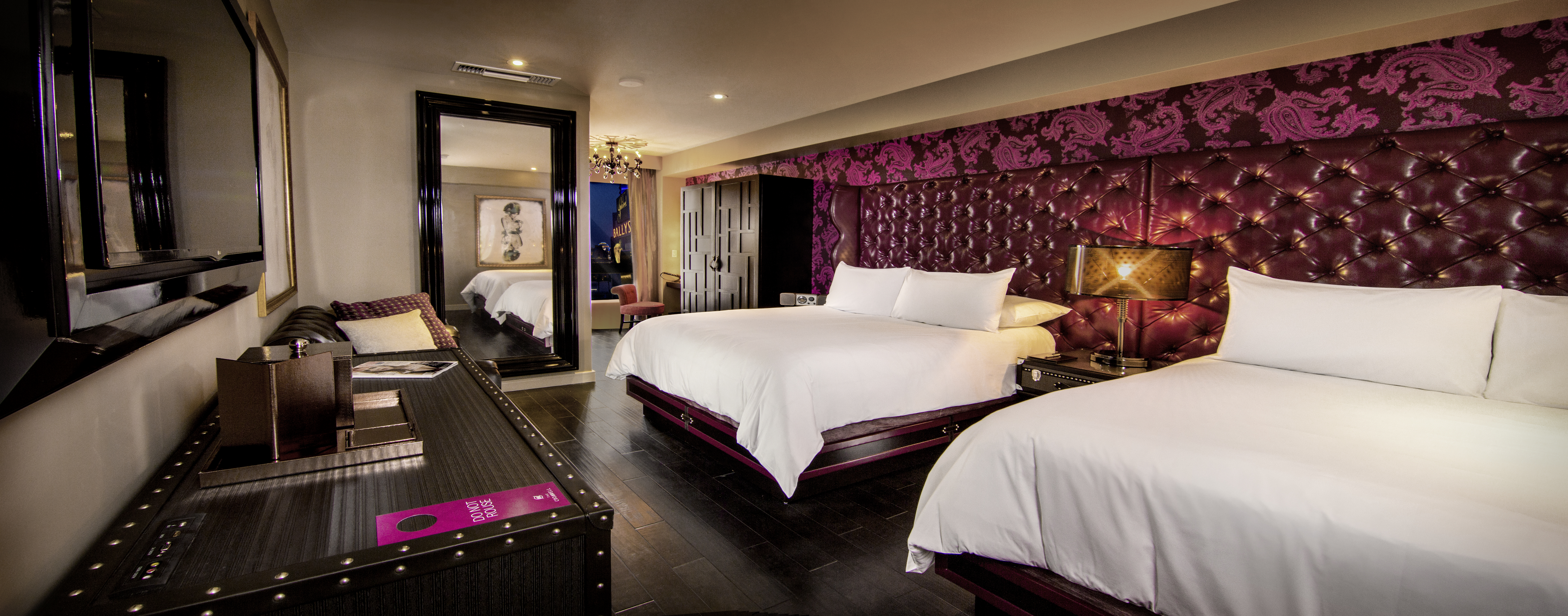 Luxury, 2 Queen Beds, Strip View