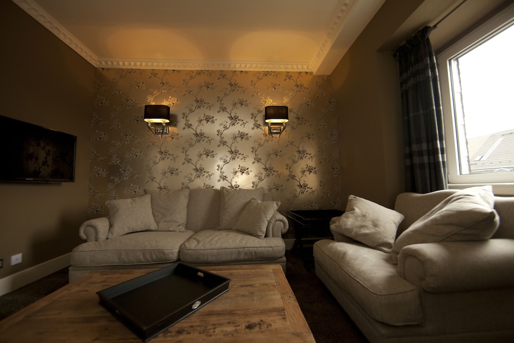 Georges Hotel 26/33