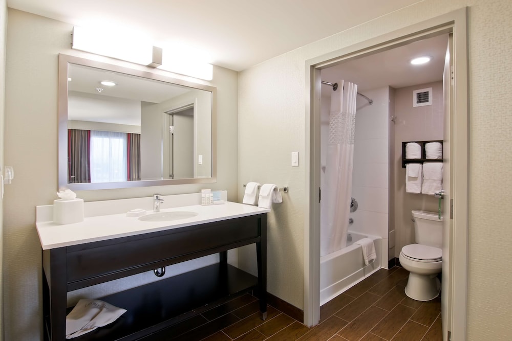 Hampton Inn Suites By Hilton Toronto Markham 9/41