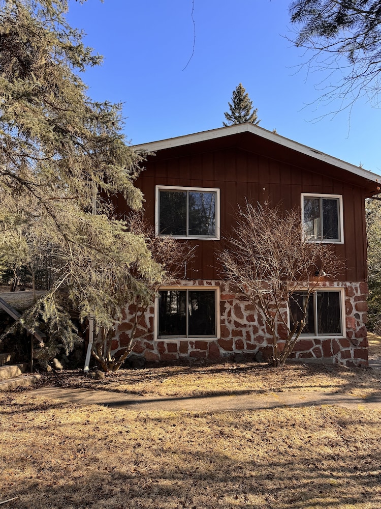 Cascade Lodge 5/50