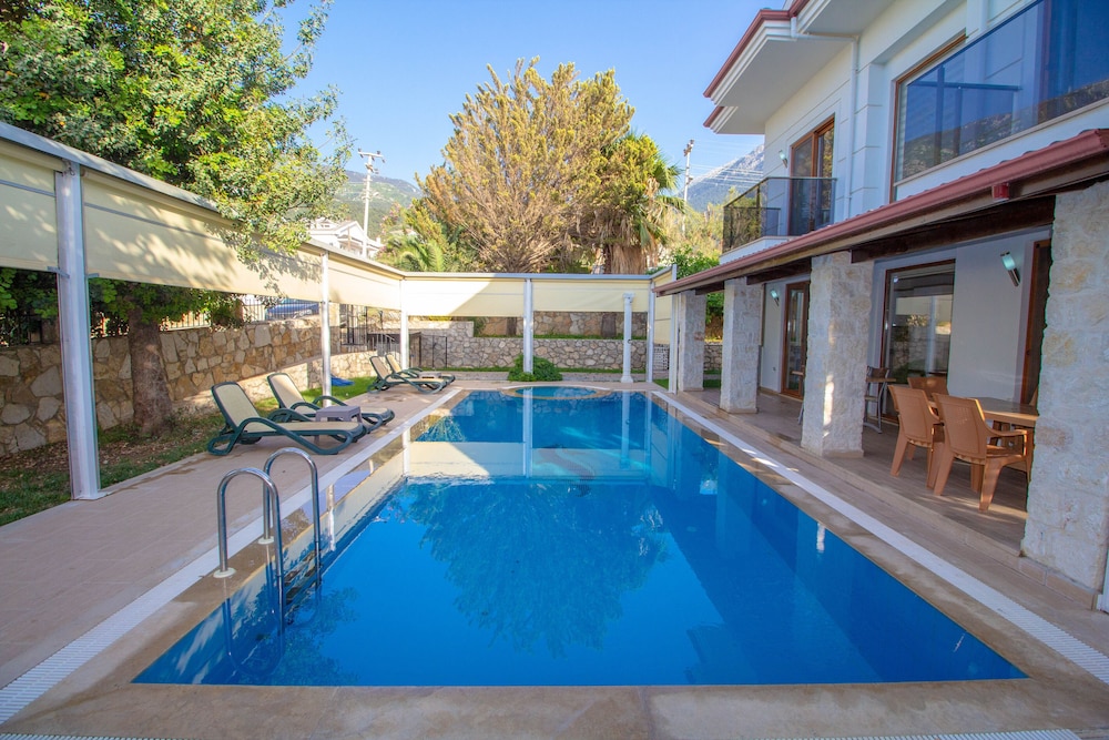 Zehra Villas 44/50