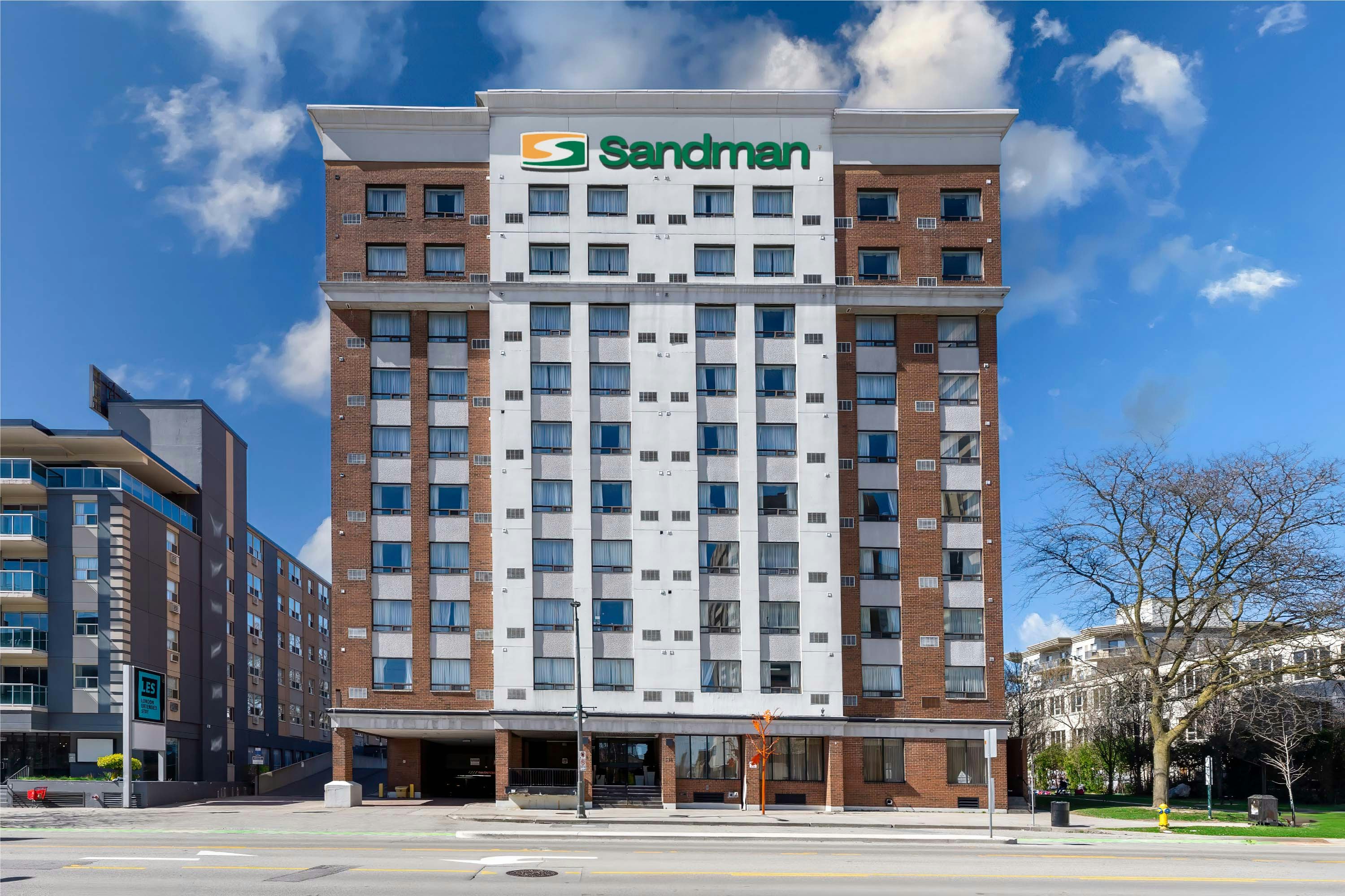 Sandman Hotel & Suites London Downtown 3/13