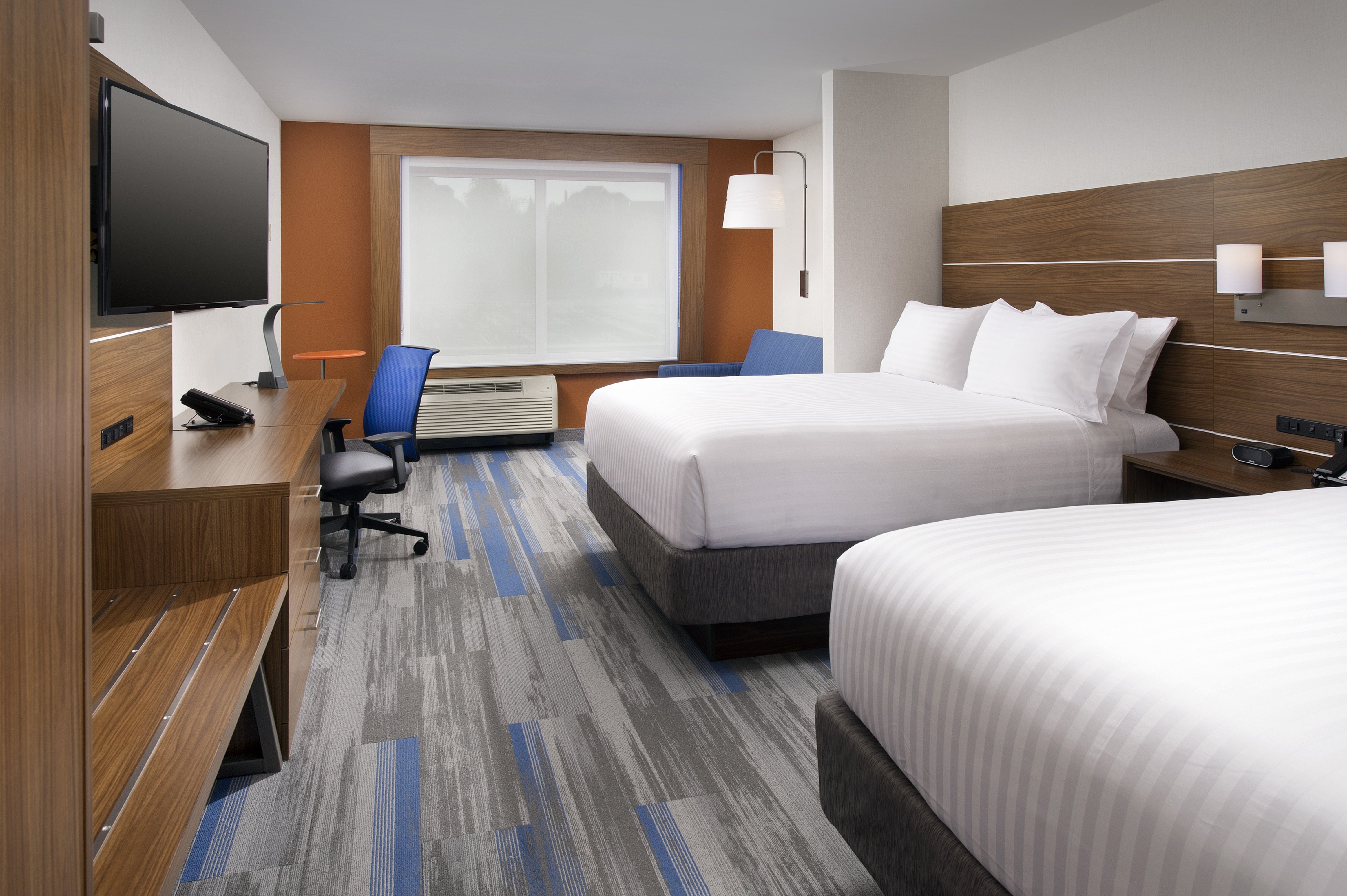 Holiday Inn Express And Suites Altoona I 99 11/62