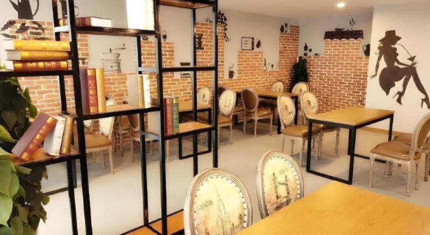 James Joyce Coffetel Chengdu (Longquan Dongfang Huada Plaza) 48/56