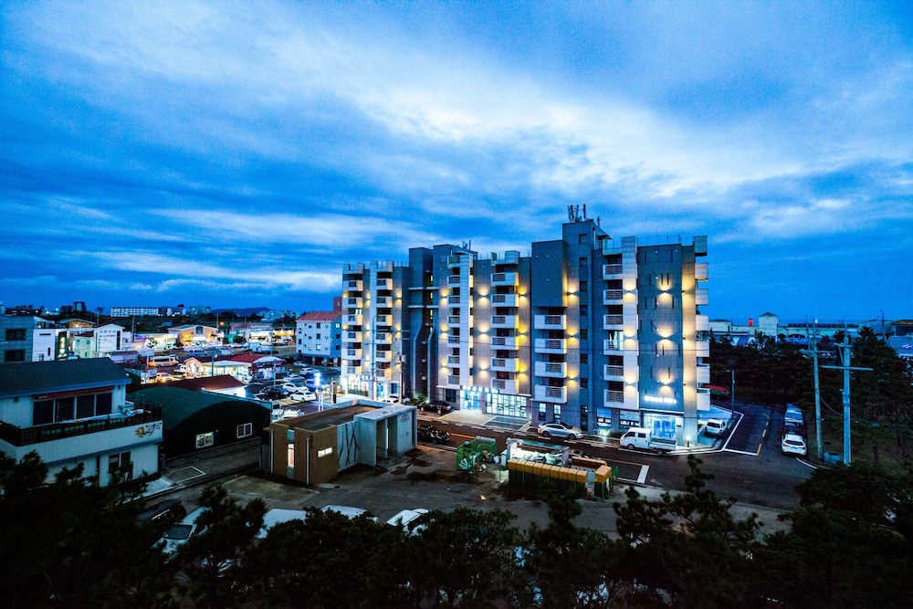 Jeju Moseulpo Hotel 4/54