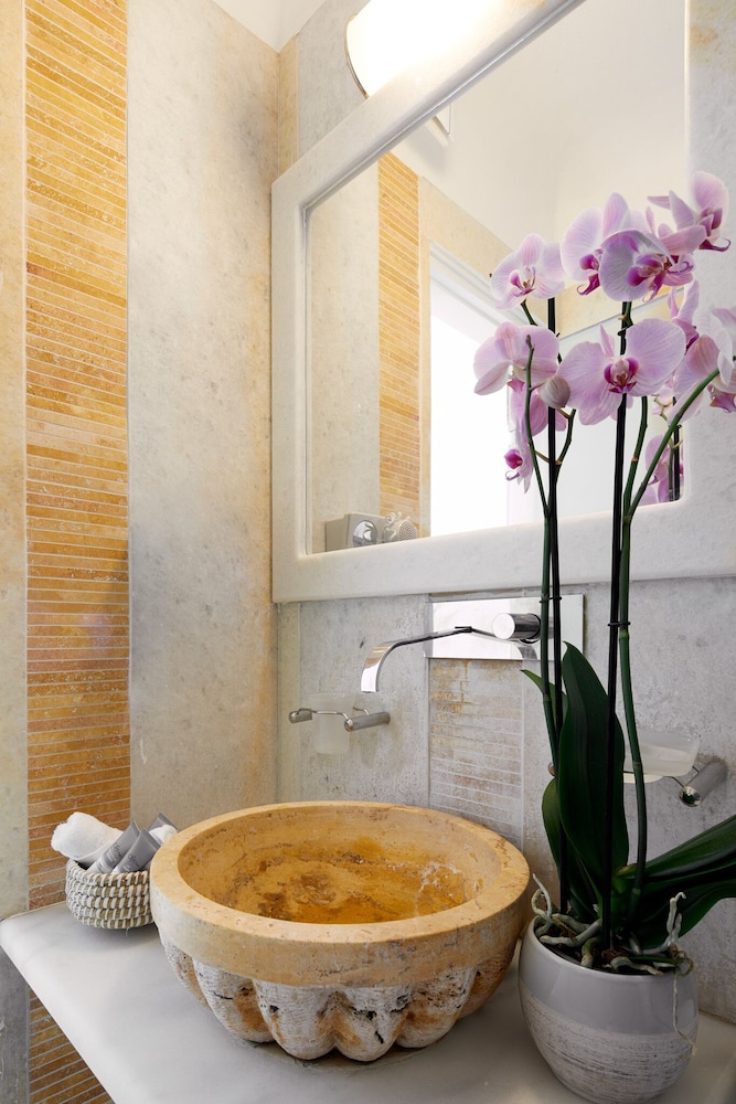 Iliovasilema Suites 48/50