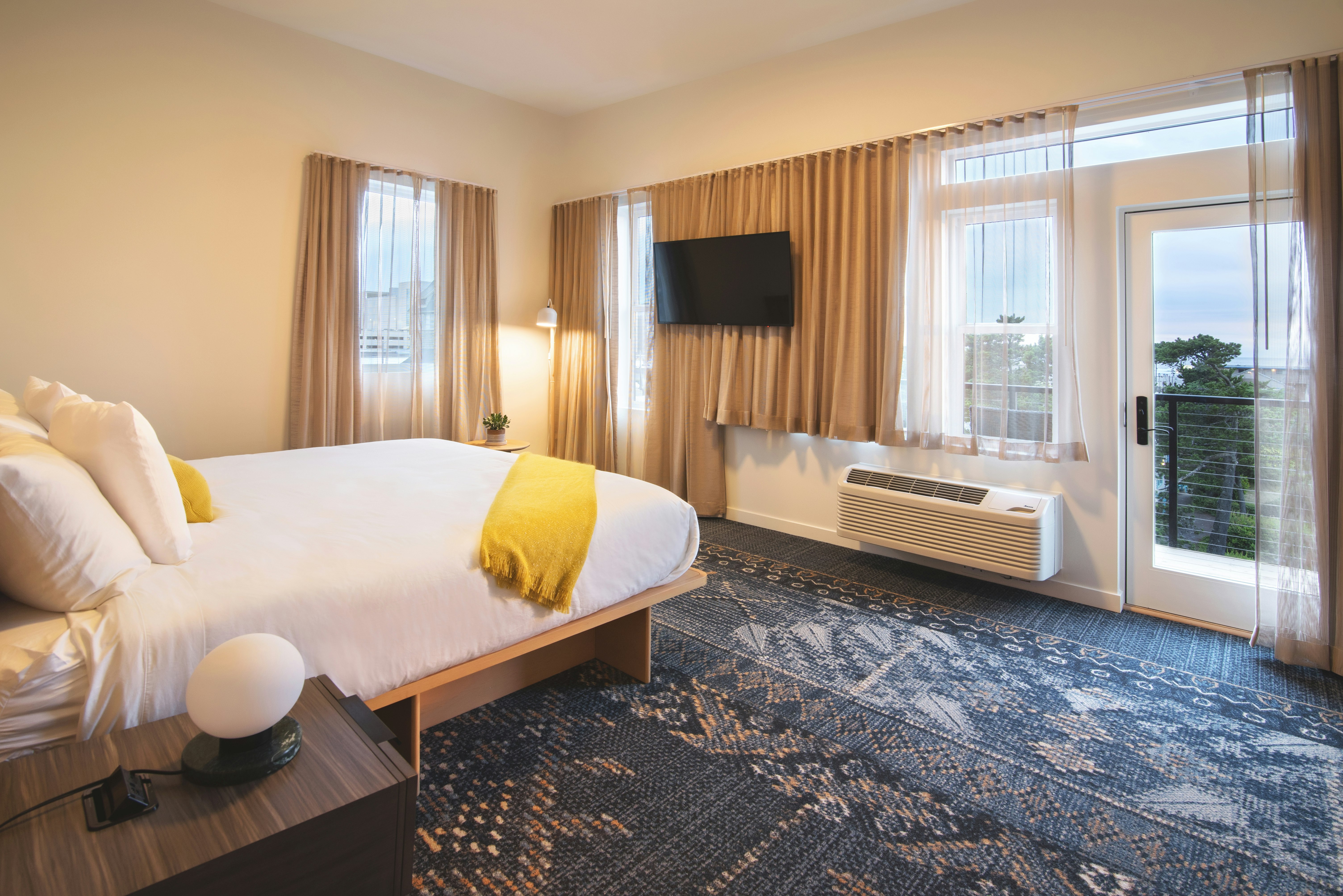 SaltLine Hotel 20/50