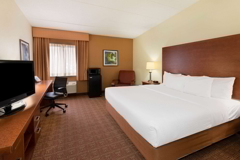 La Quinta Inn by Wyndham Minneapolis Airport Bloomington 16/53