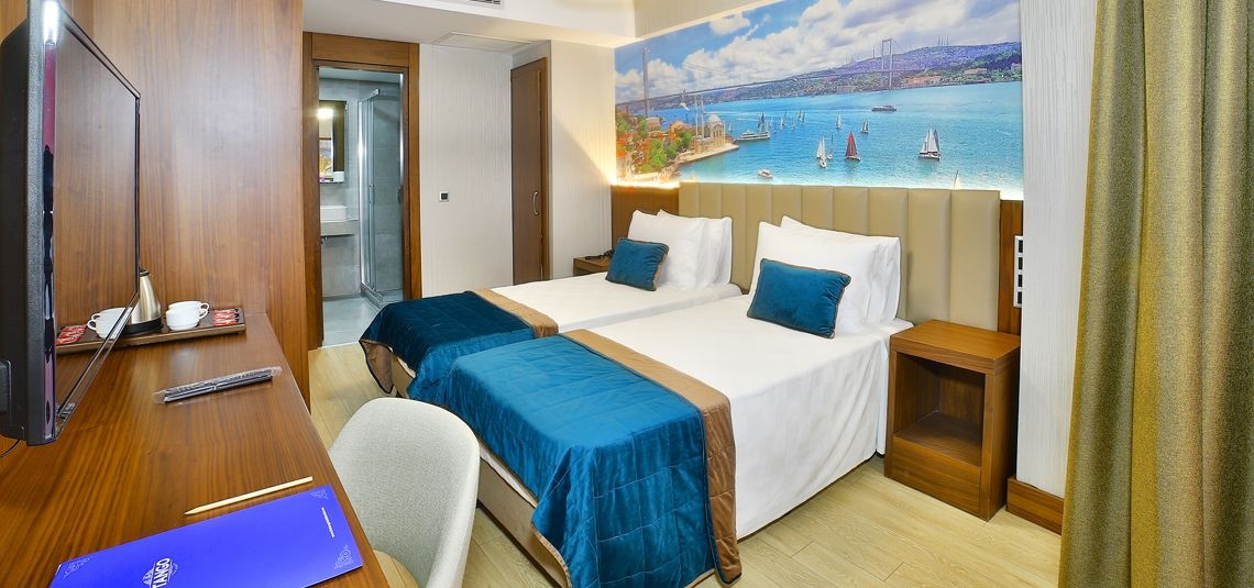 Standard, Double Bed, The Tango Hotel Taksim 2/4