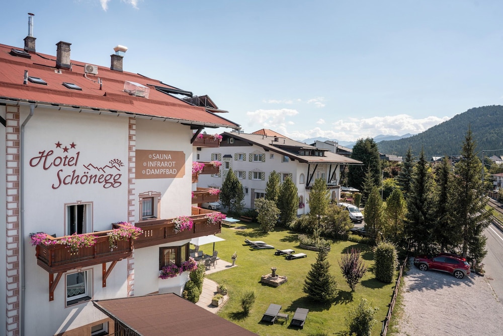 HOTEL SCHOENEGG 3/50