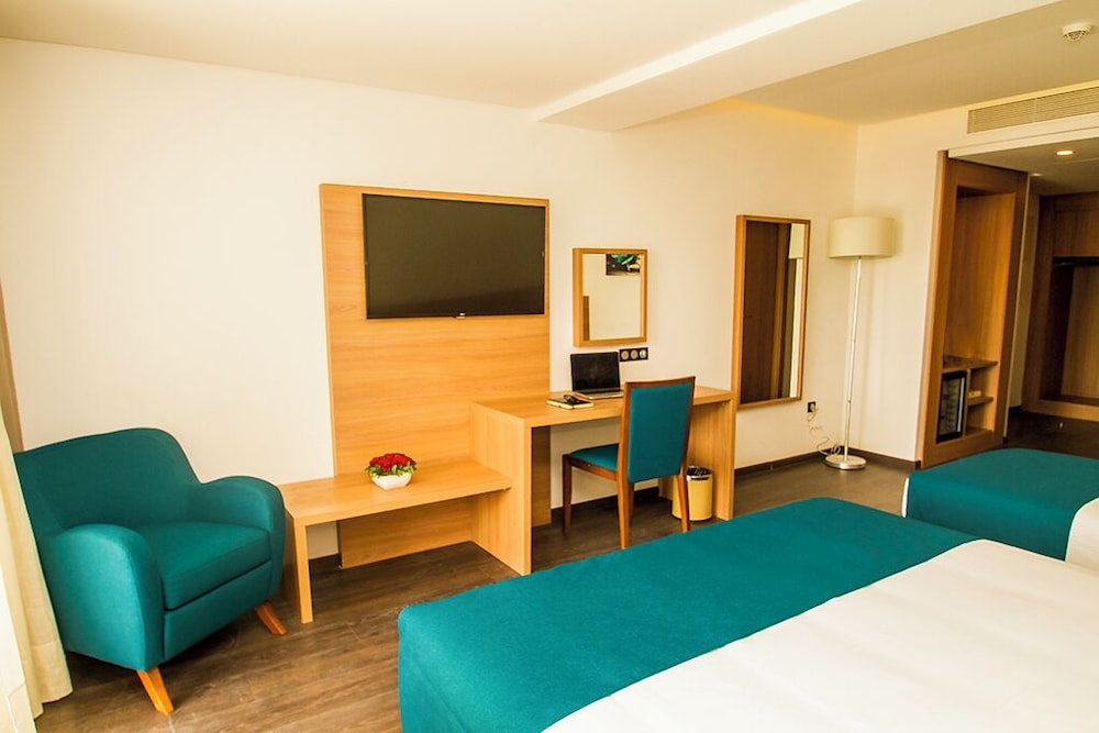 Fredj Hotel And Spa 18/48