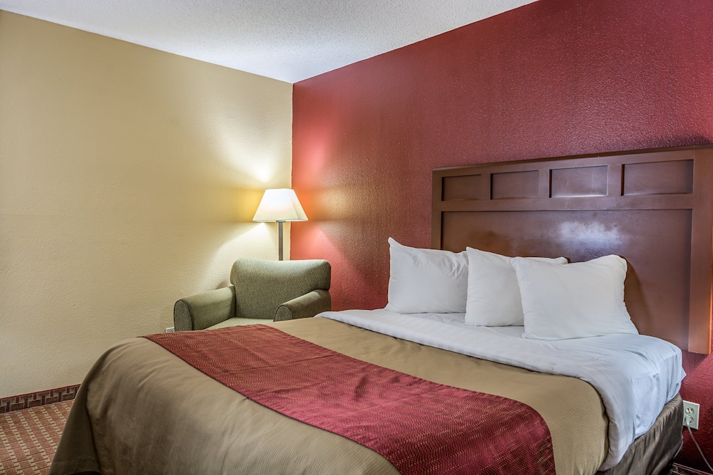 Red Roof Inn And Suites Little Rock 8/33