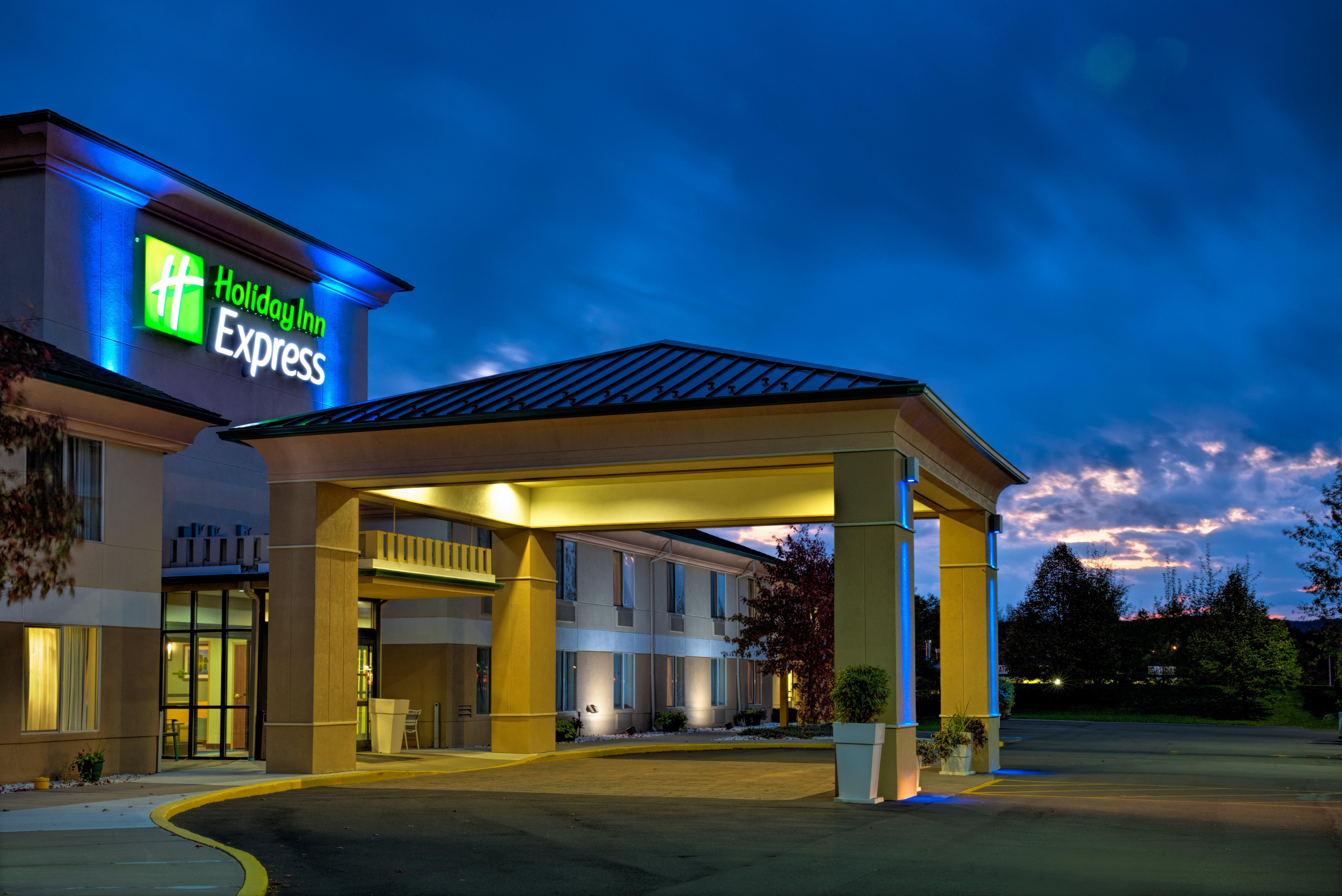 White Pine Lodge Ex Holiday Inn Express Suites Salamanca 2/36