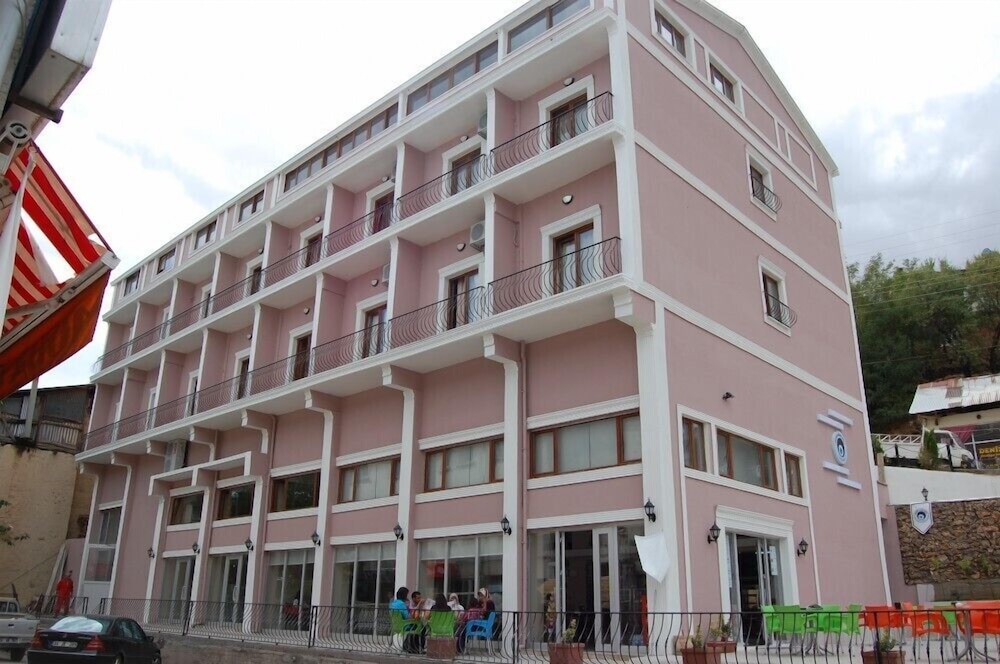 Arapgir Nazar Hotel 6/49