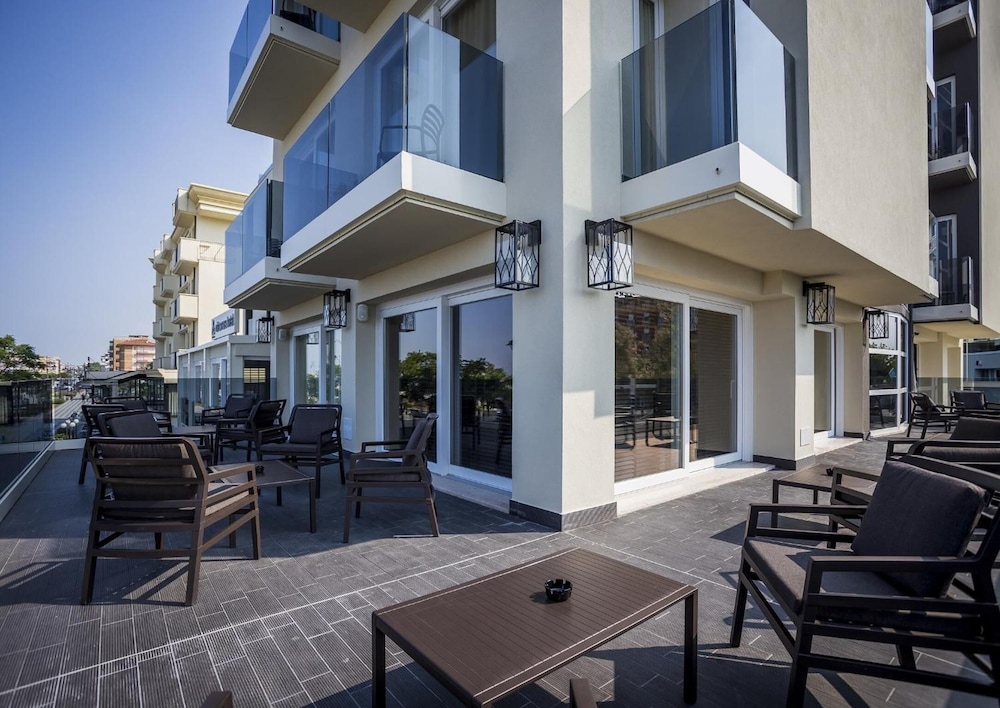 Vista Mare Hotel 3/62