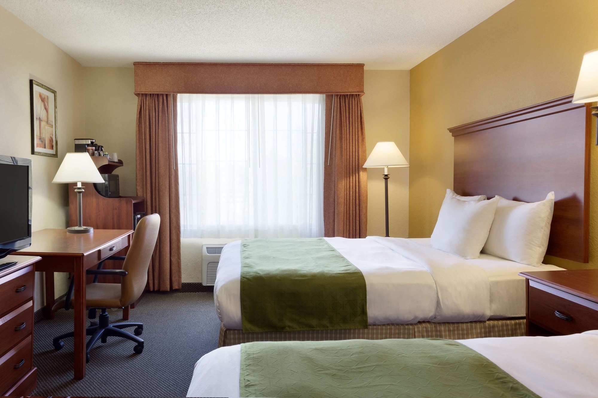 غرفة بسرير كينج، Country Inn & Suites By Radisson, Norman Near University 3/3