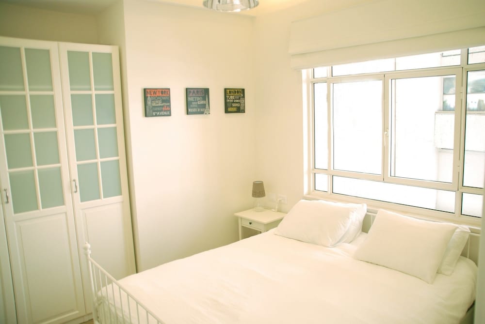 2 BEDROOMS, KING GEORGE, CITY, APARTMENT, BALCONY