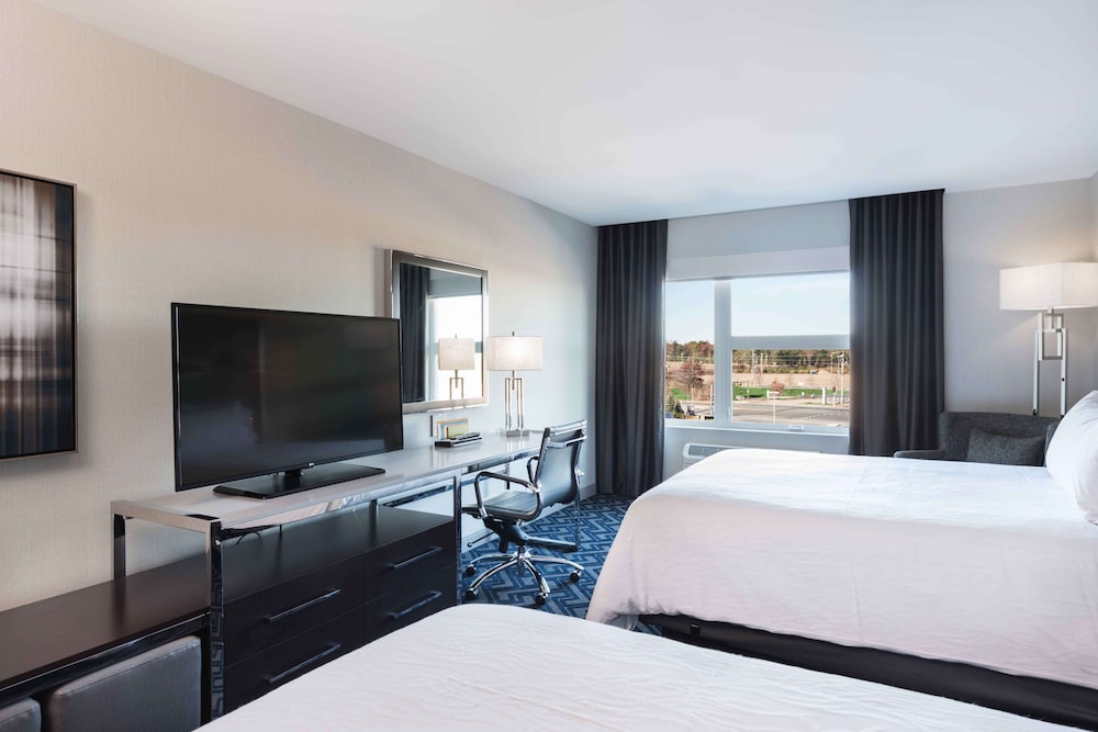 Hilton Garden Inn Foxborough Patriot Place Ma 13/56