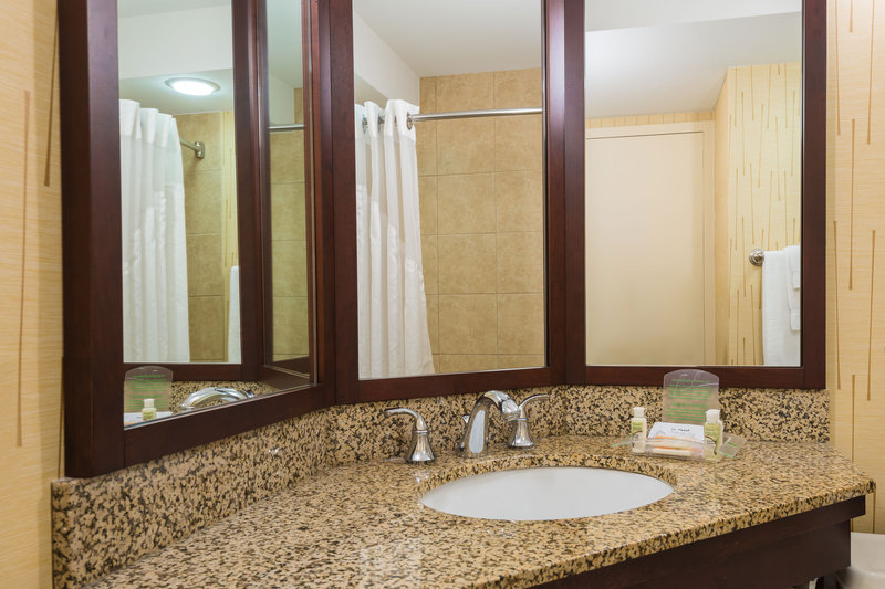 Holiday Inn Knoxville West I 40 And I 75 39/40