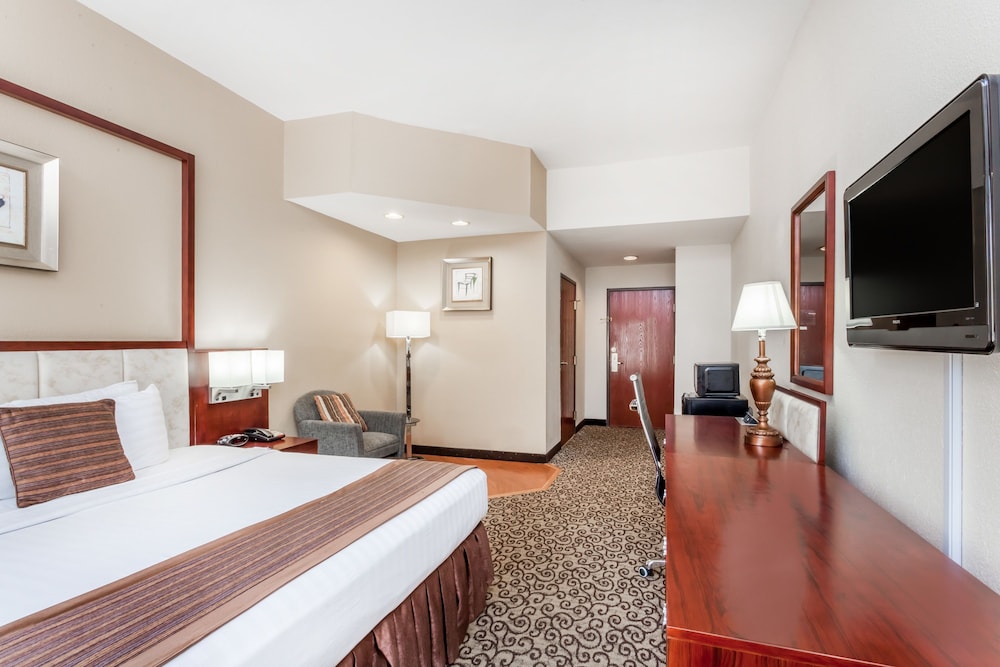 Baymont By Wyndham Columbia Fort Jackson 8/24