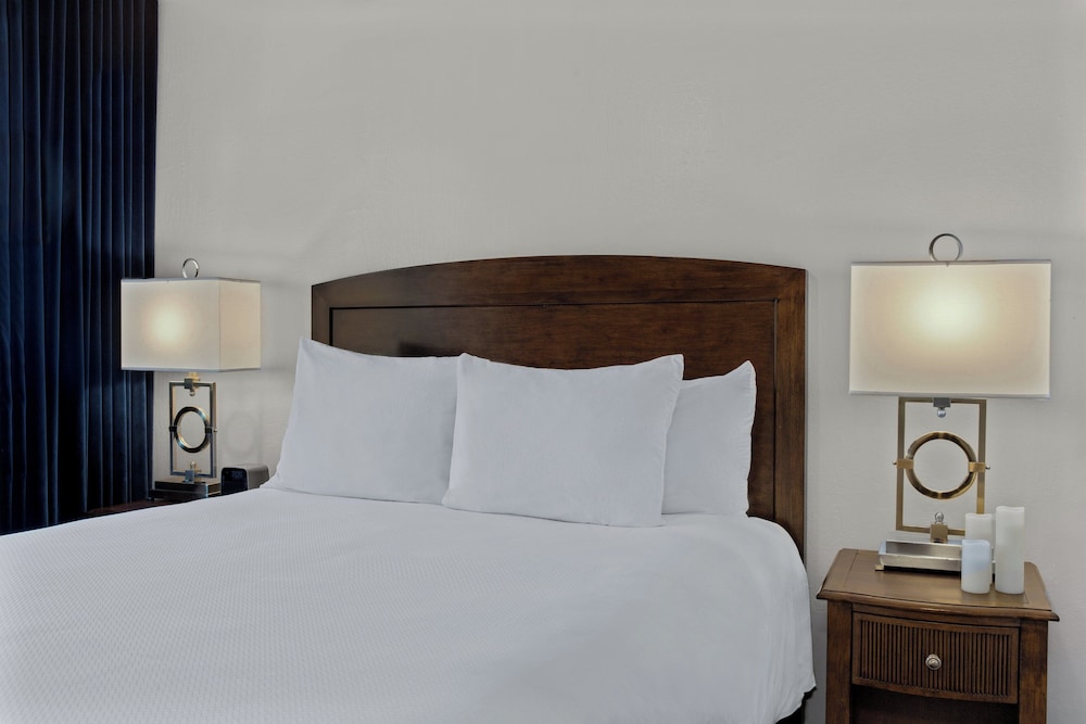 Suites At Fishermans Wharf photo2