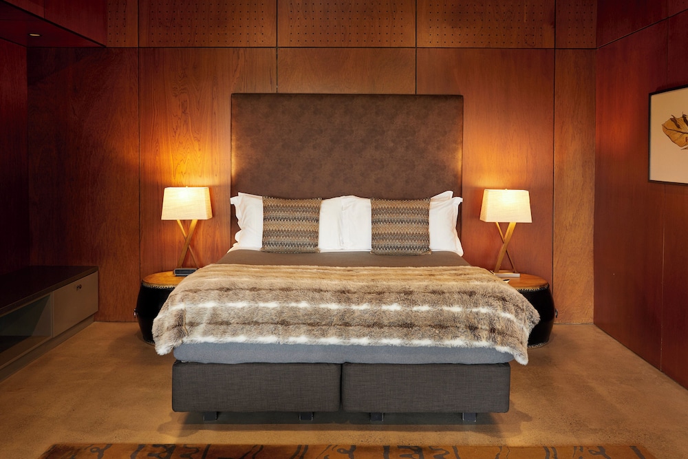 Lodge, Suite, King Bed