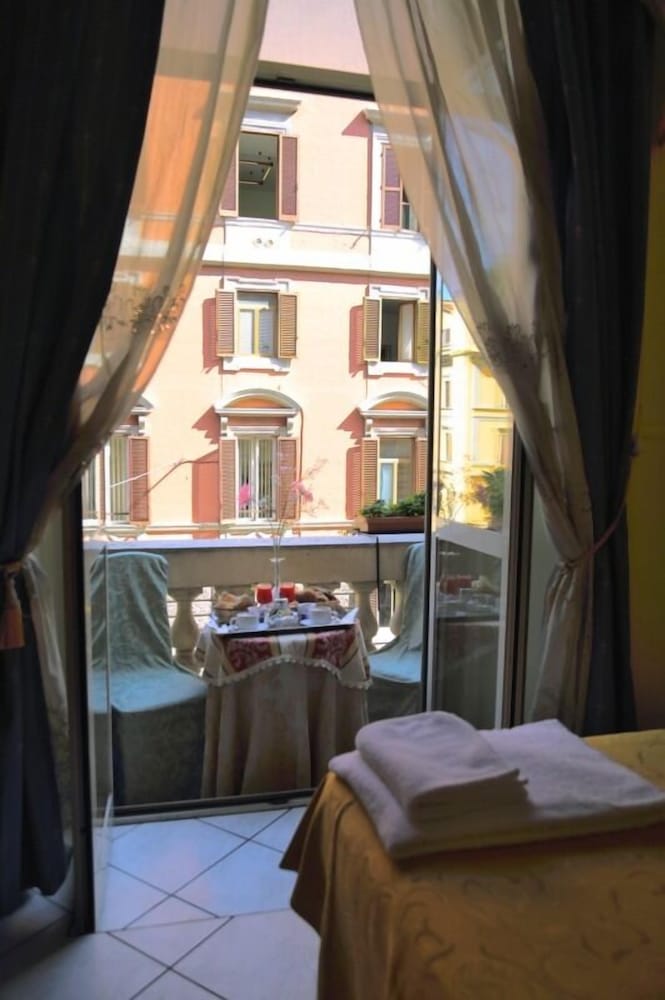 Hotel Sol Levante 10/28