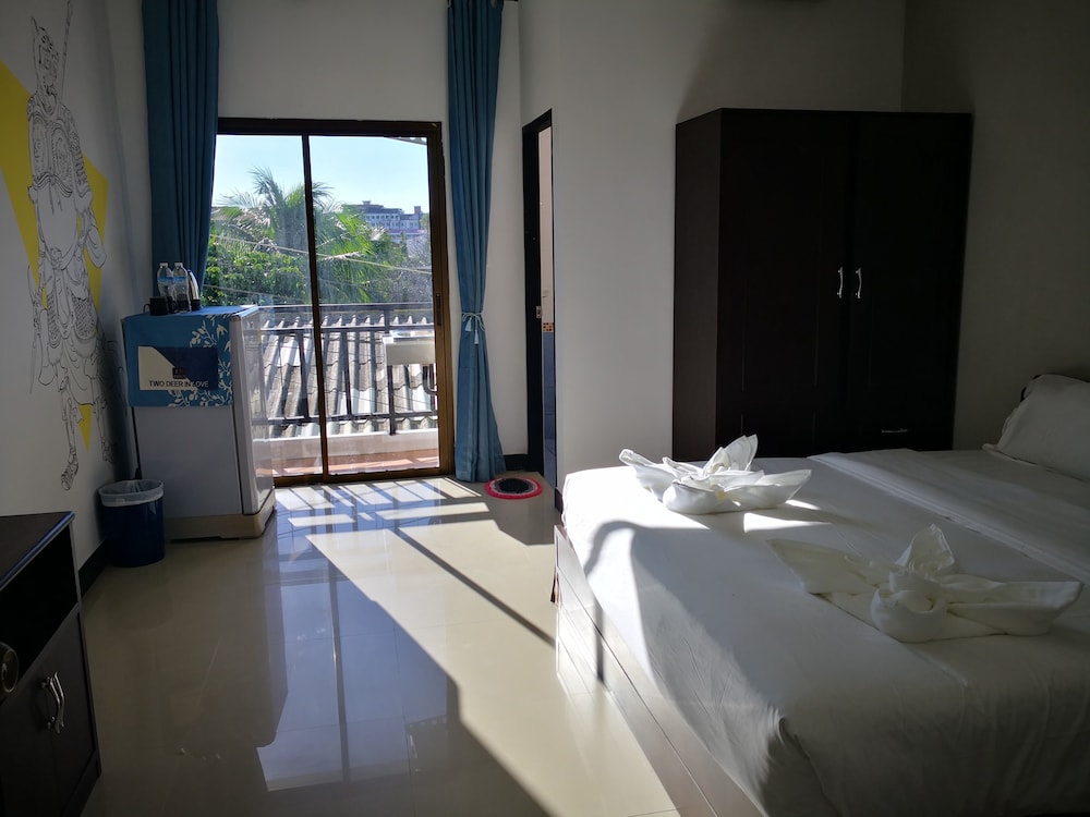RoomQuest Patong Phuket 18/50
