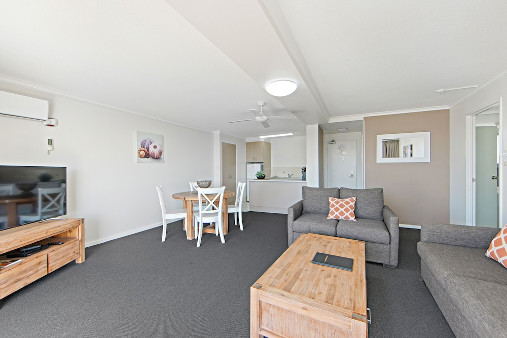PORT PACIFIC RESORT 43/66