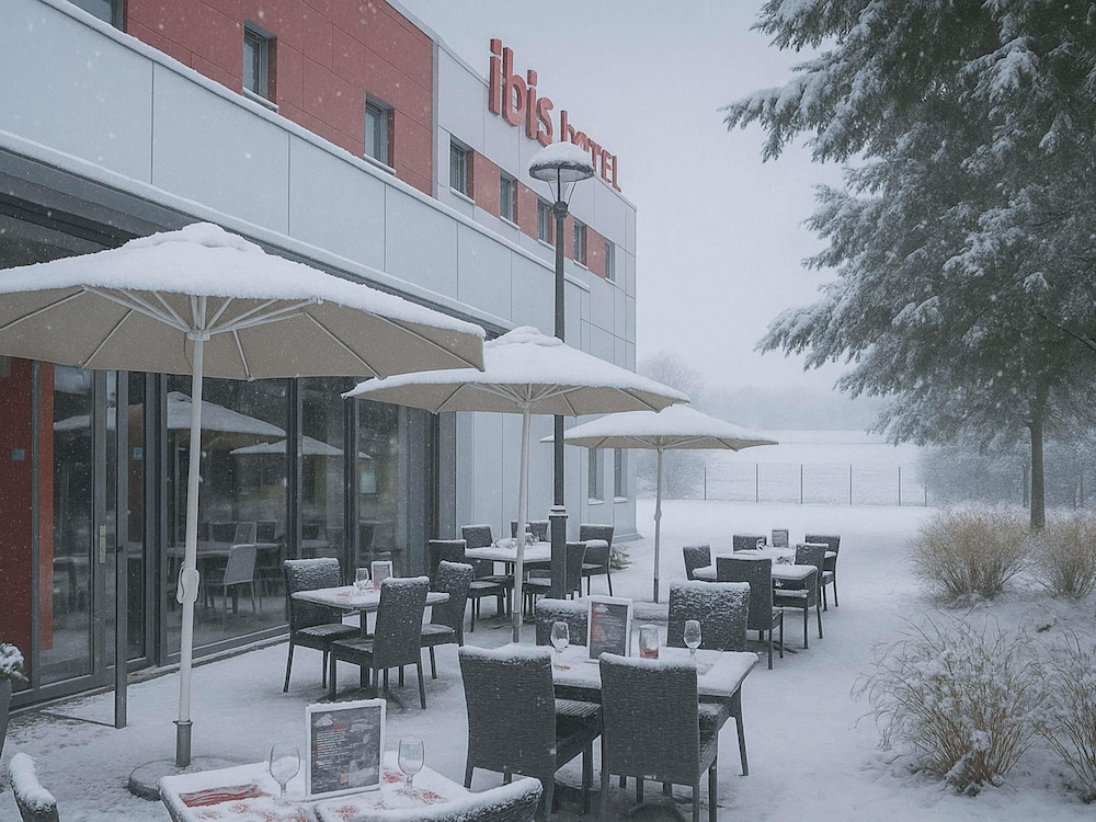 Ibis Saint Genis Pouilly Geneve 7/45