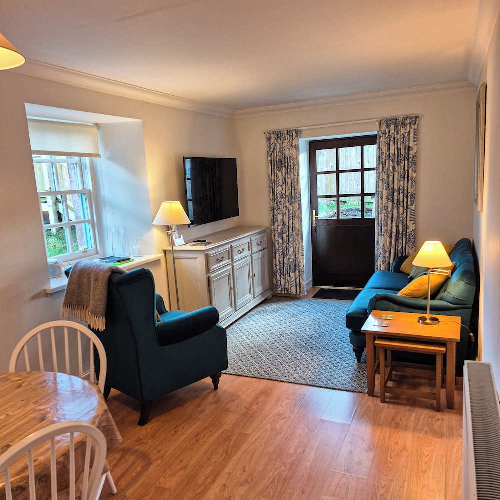 Finnich Cottages 20/50