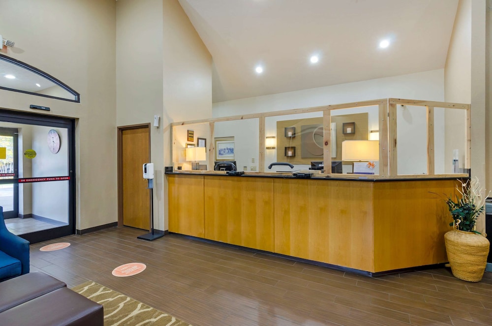 Comfort Inn Atkins 8/37