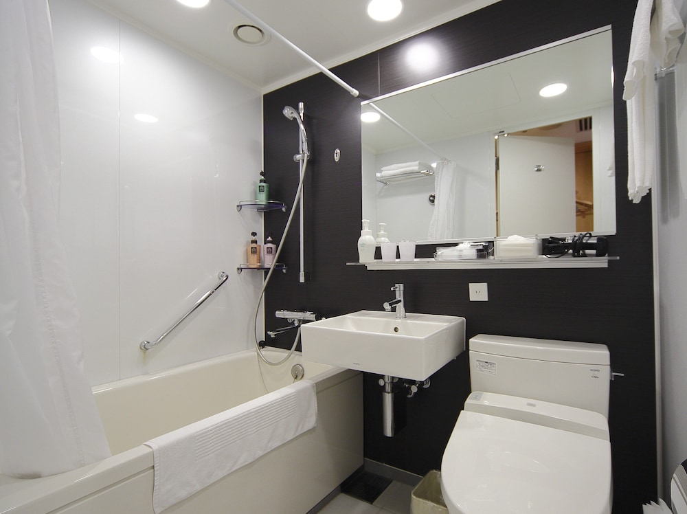Hotel Granvia Wakayama 50/50