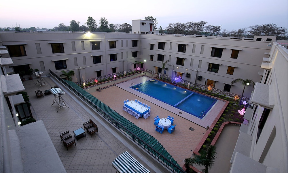 Hotel Uday Residency 4/39