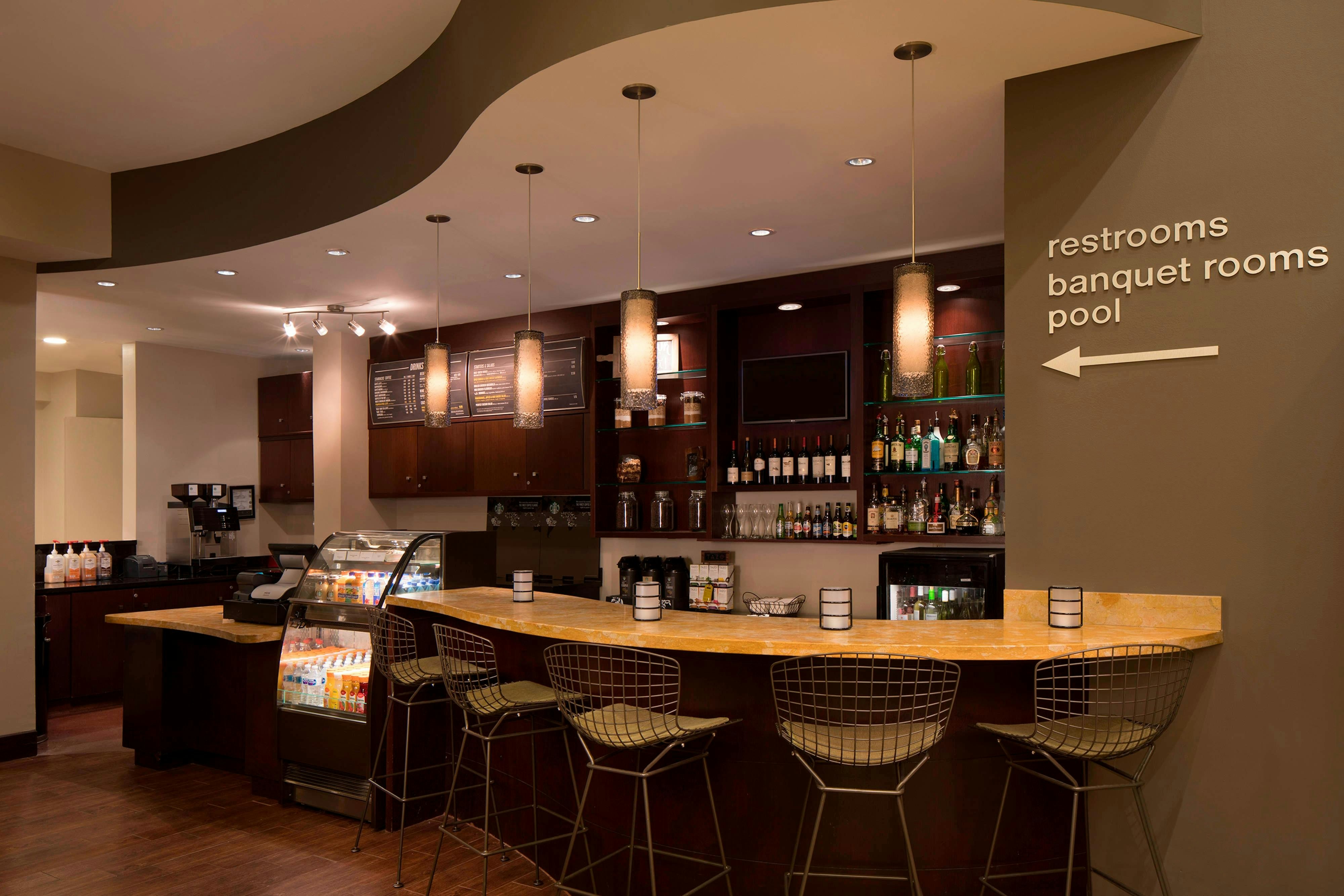 Courtyard by Marriott Boynton Beach 6/10