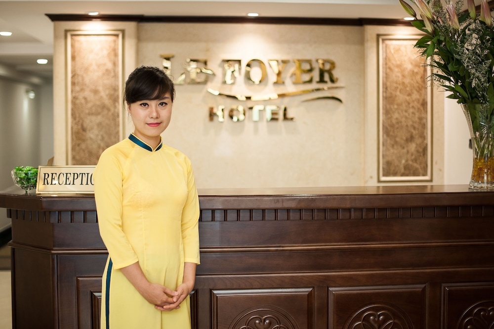 Le Foyer Hotel 4/56