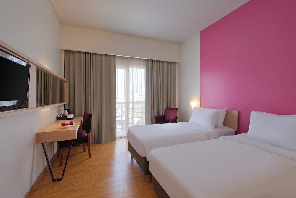 Quest Hotel Simpang Lima Semarang 14/60