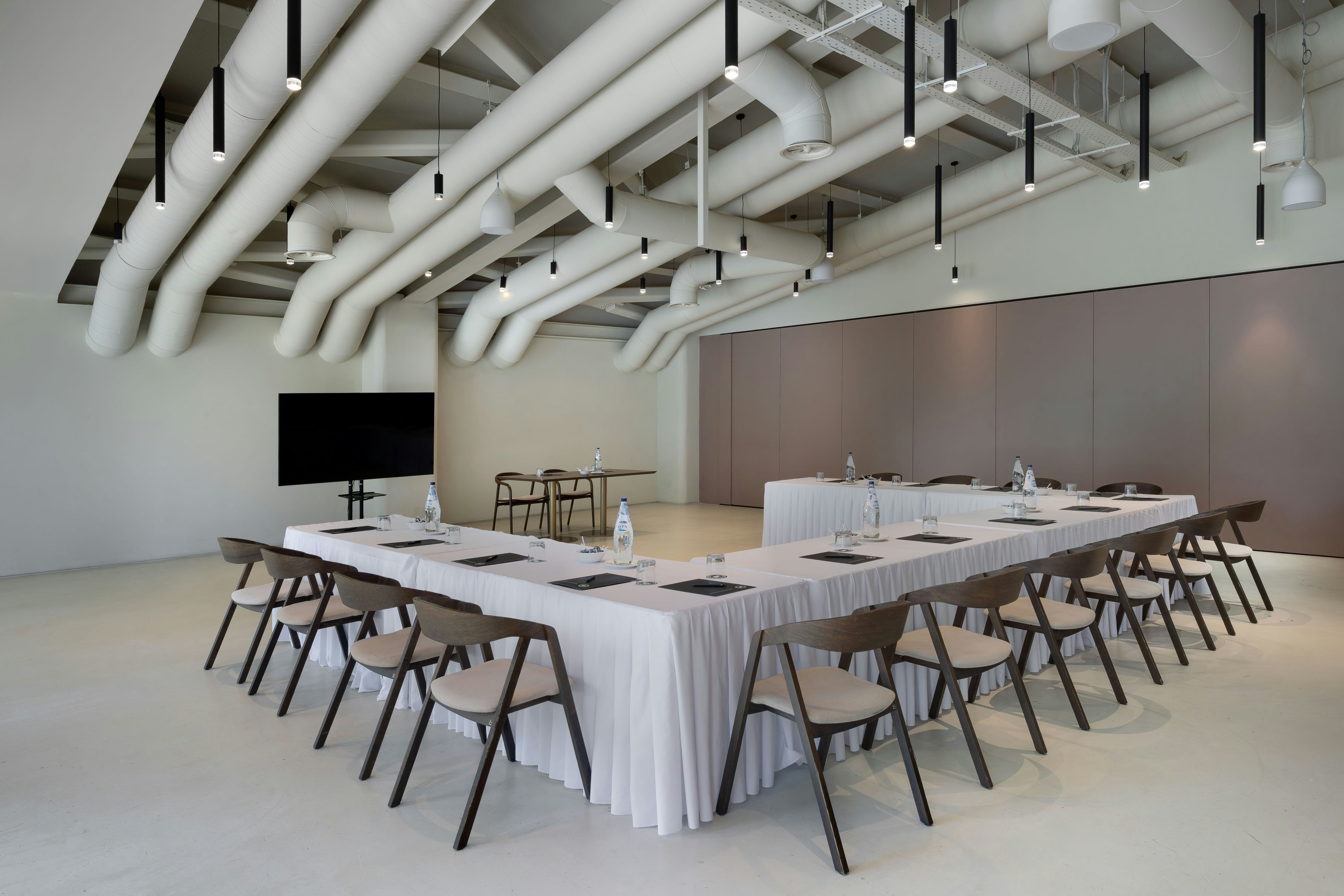 Isla Brown Corinthia Resort & Spa, Curio Collection by Hilton 54/65