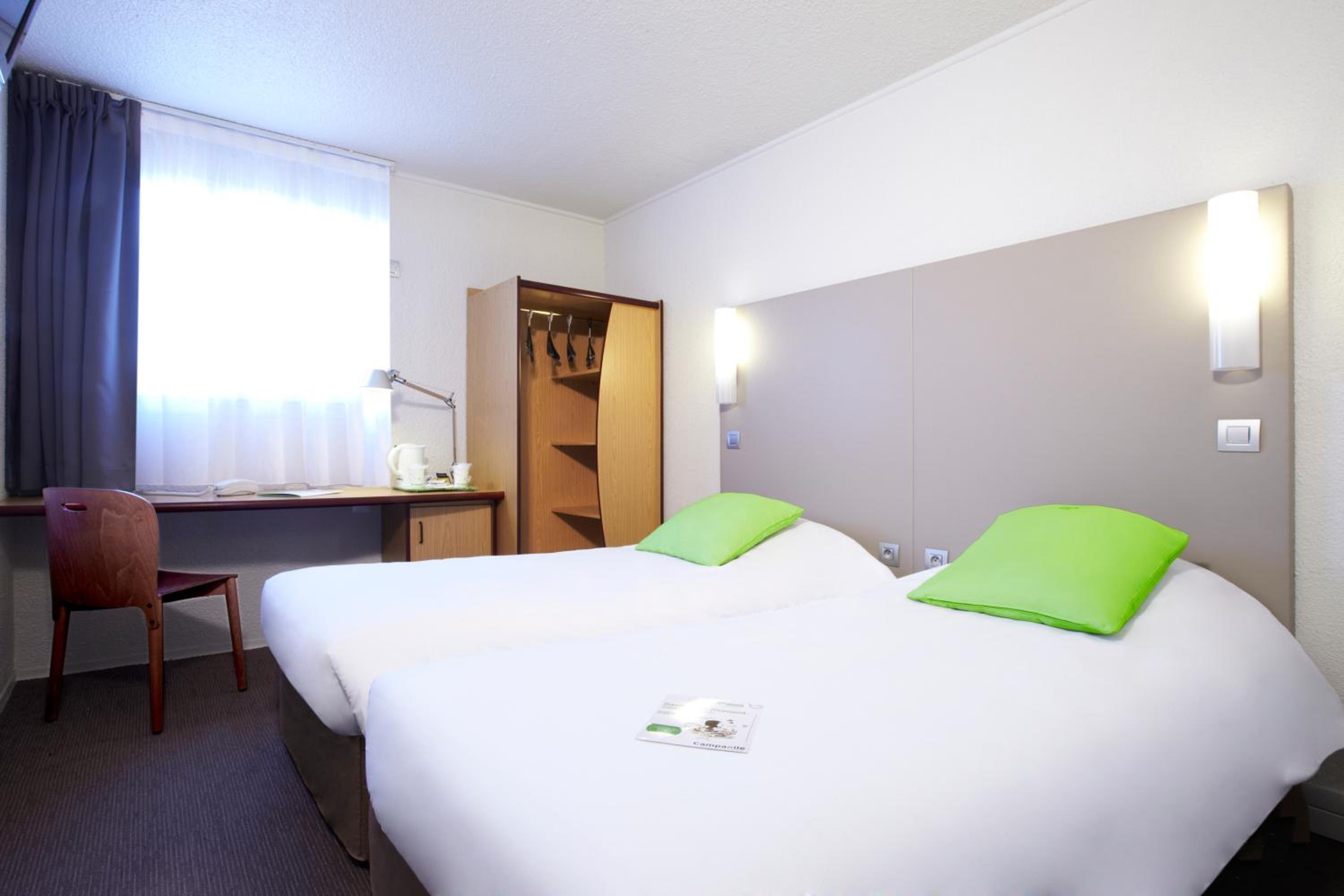 Room, Triple, Twin Beds, with Child Extra Bed