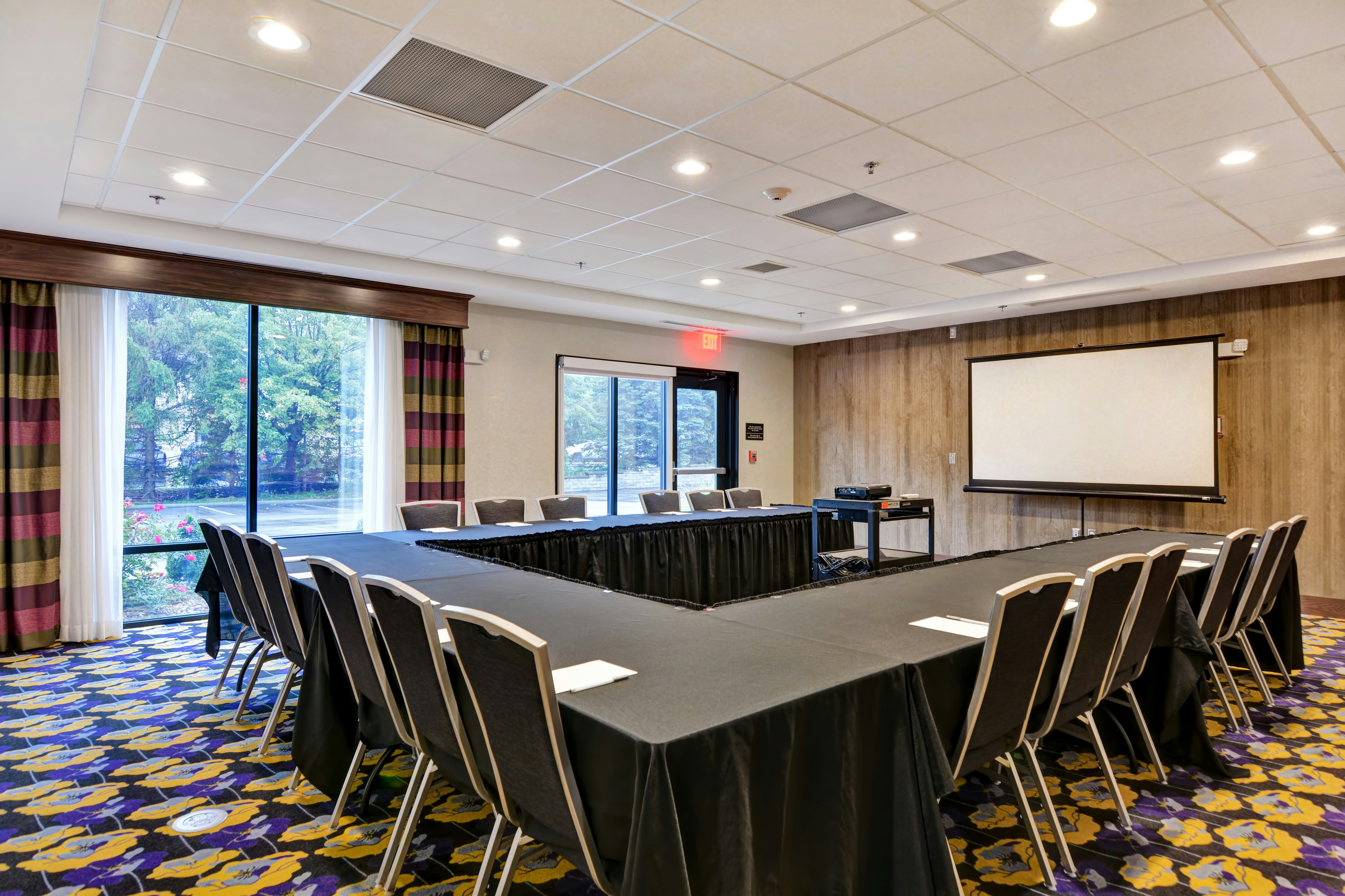Hampton Inn & Suites Ashland 42/47