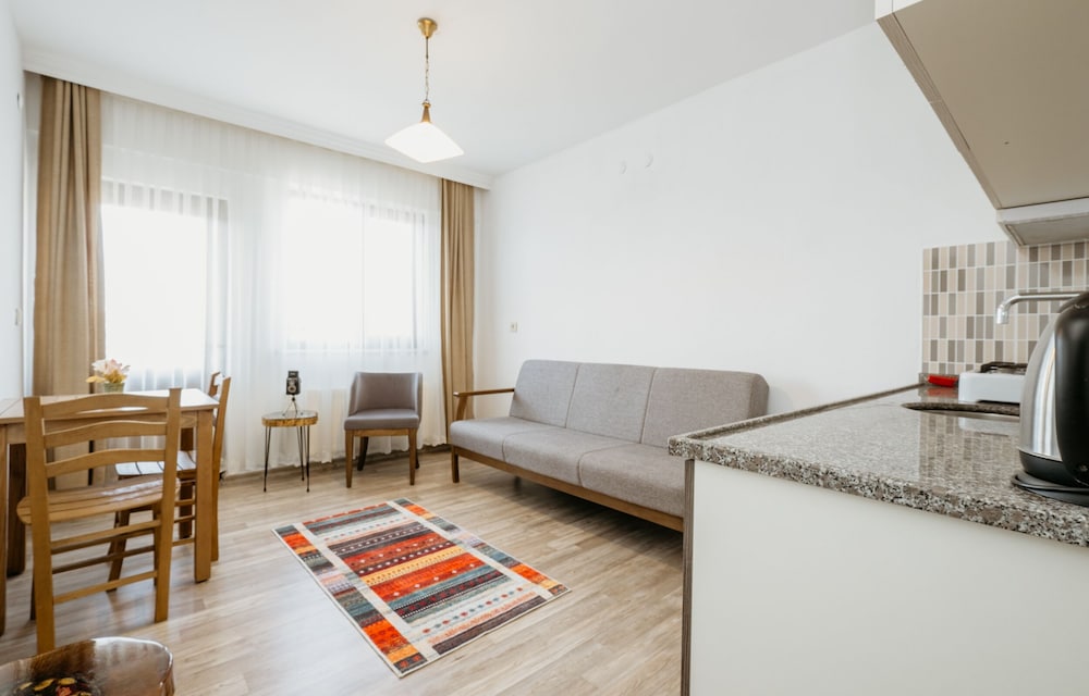 Azra Apart Otel 30/50