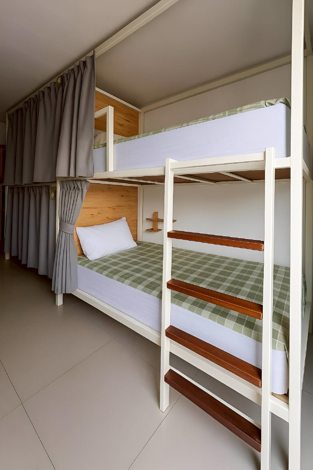 Private, Bunk Bed