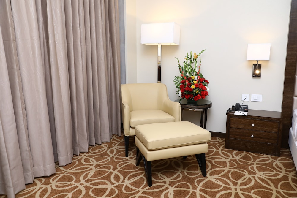 Y N Hotels 16/29
