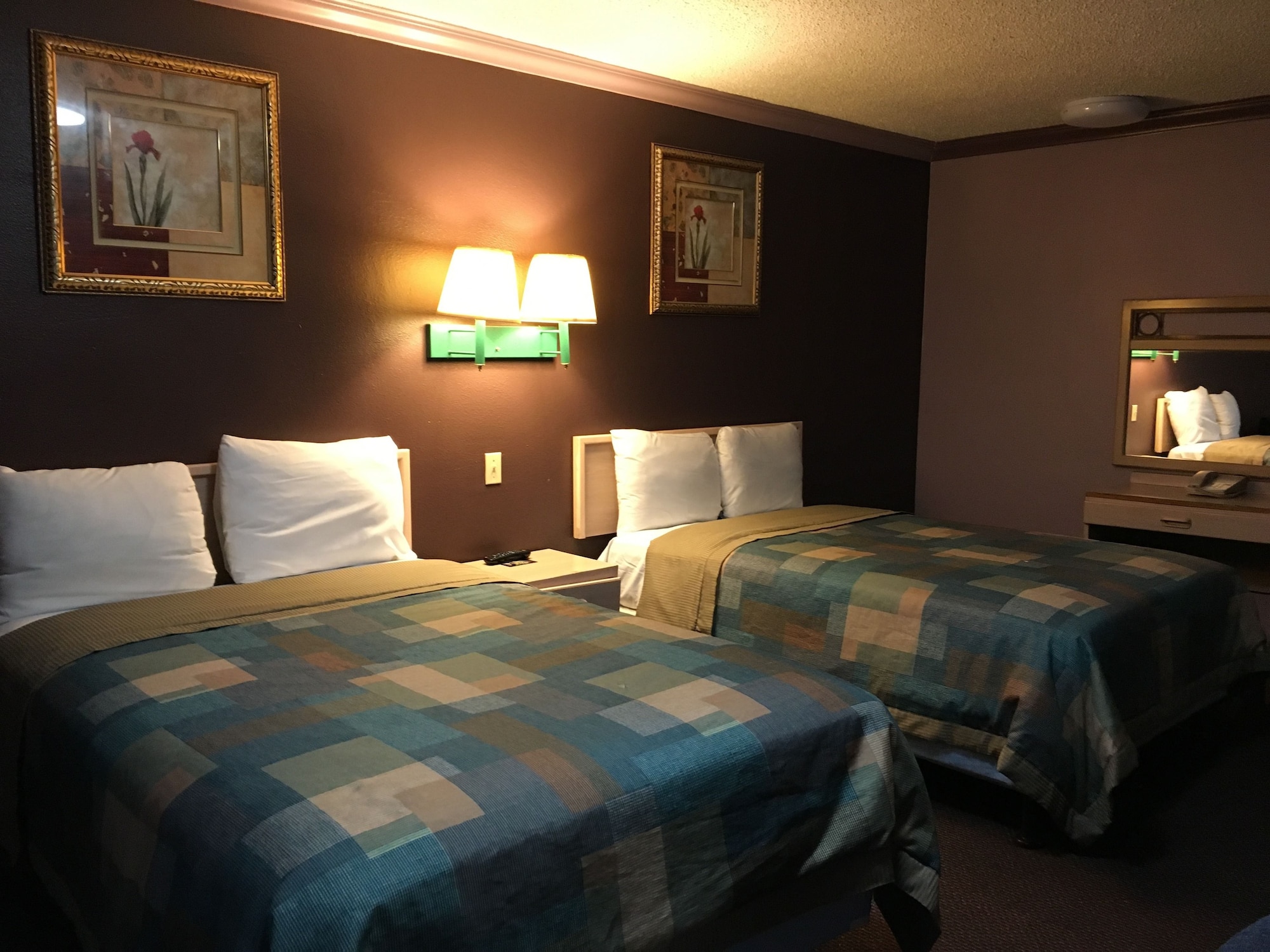 ROOM, 2 DOUBLE BEDS, SMOKING