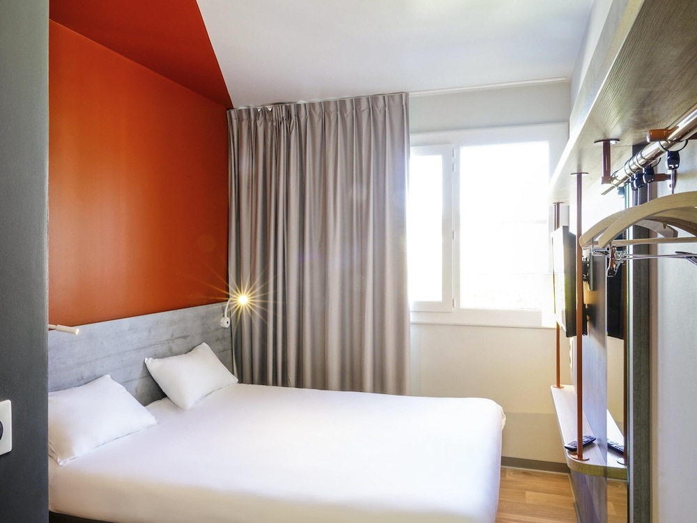 غرفة قياسية بسرير مزدوج، Ibis Aubenas 4/7