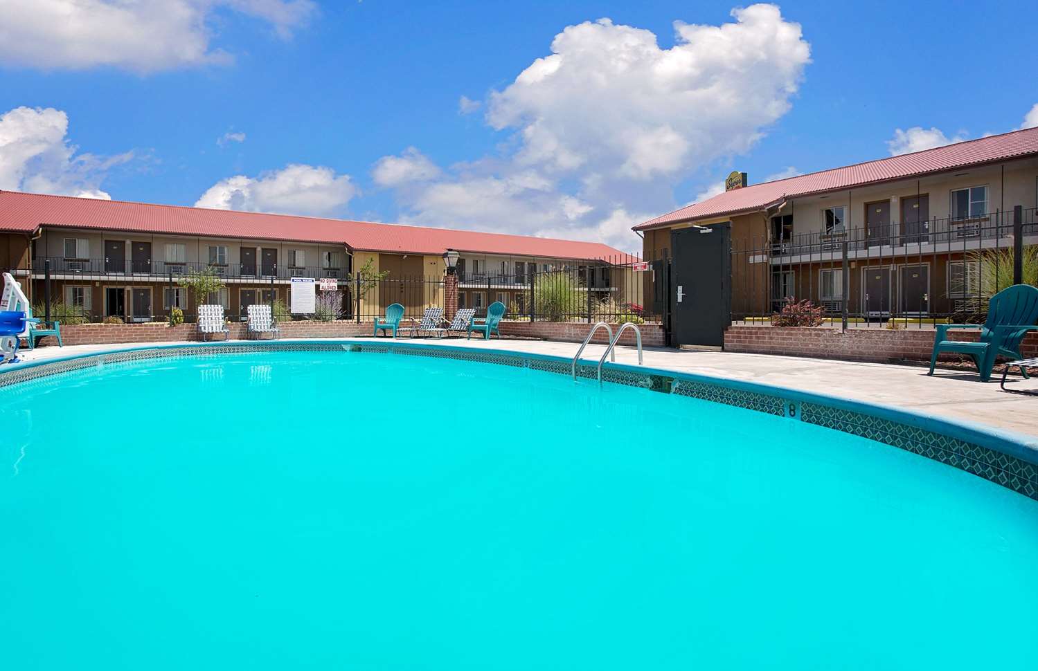 Super 8 by Wyndham Denver Central 16/17