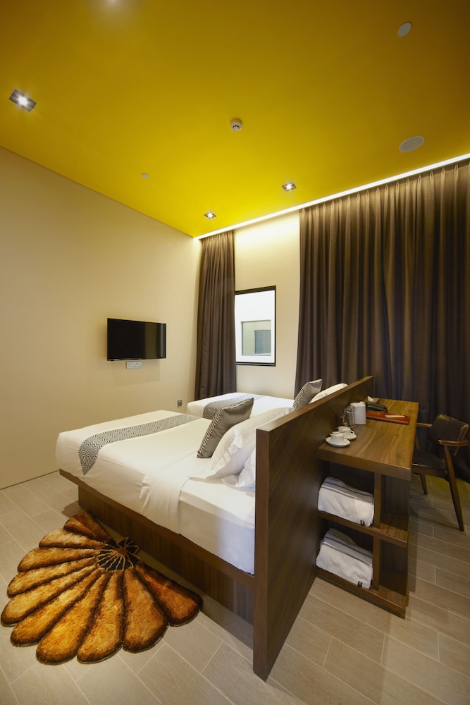 Hotel YAN 7/59