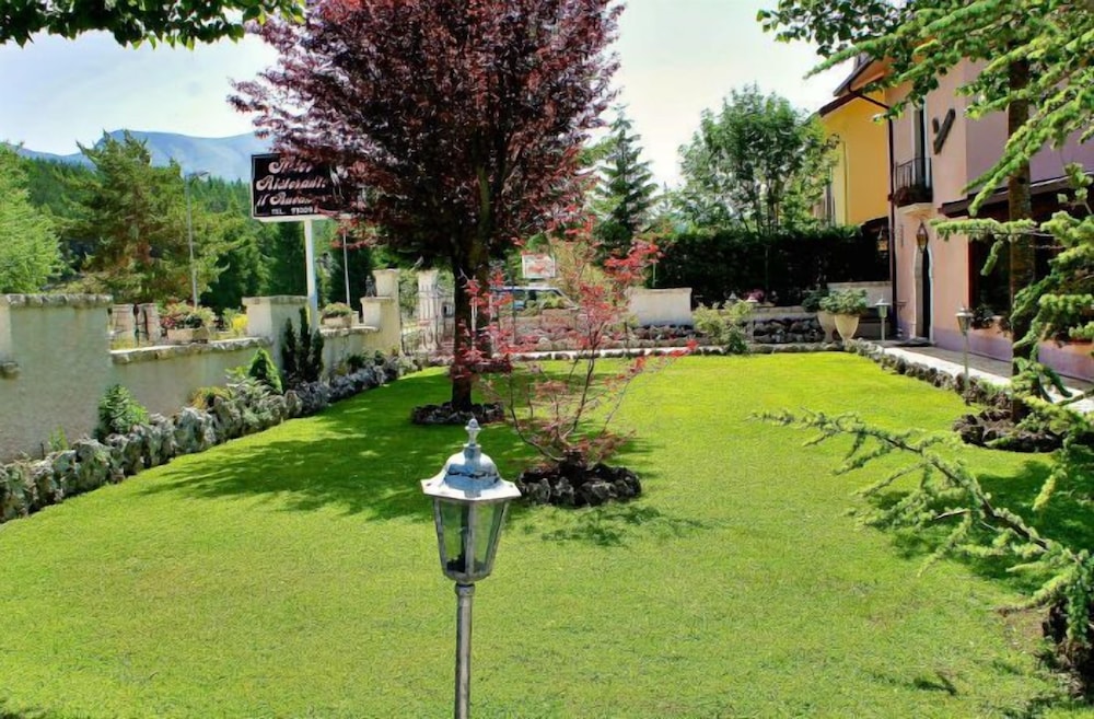 Hotel Bucaneve 31/40