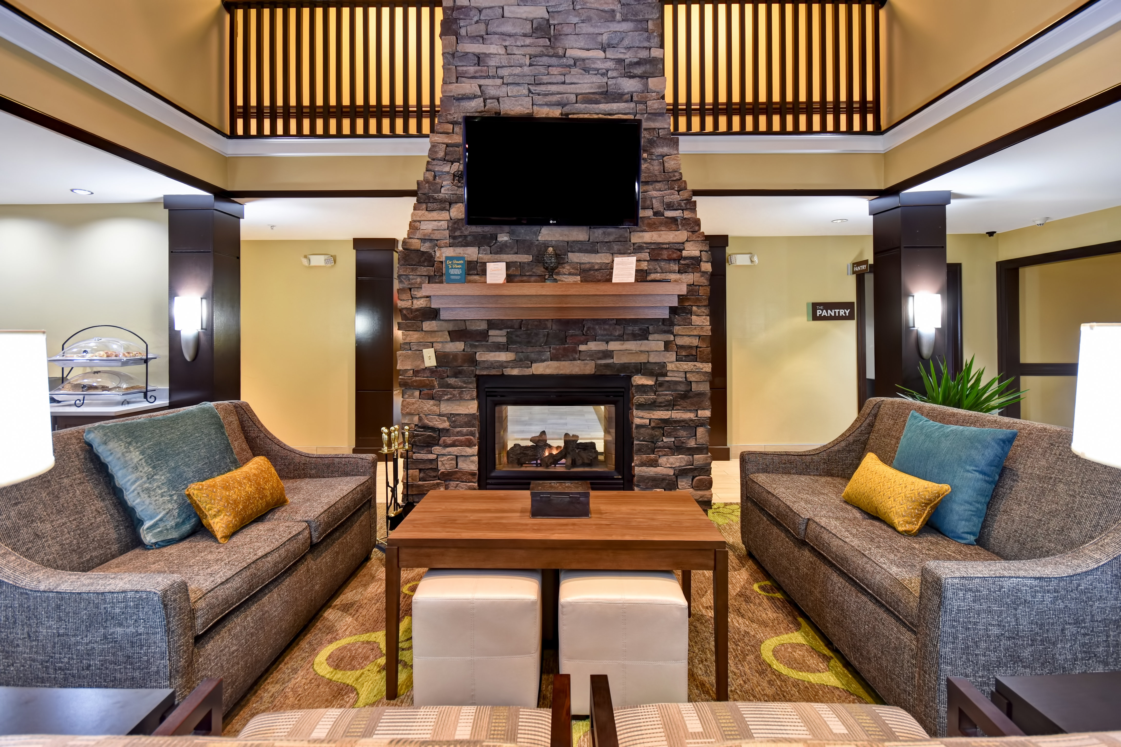 Staybridge Suites Grand Rapids-Kentwood 30/58