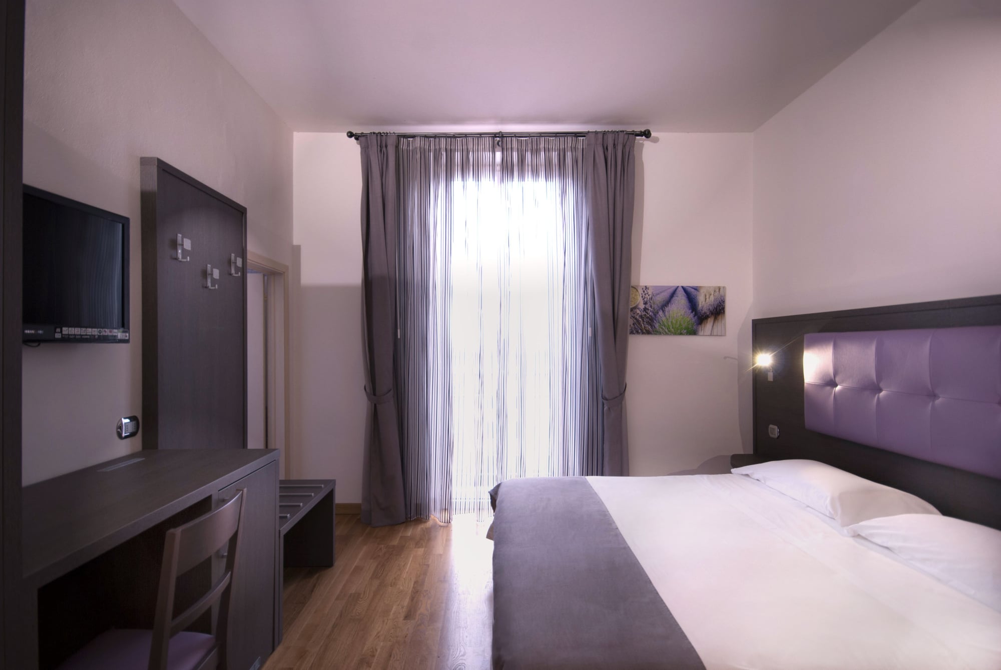 SUPERIOR, DOUBLE BED, CITY VIEW